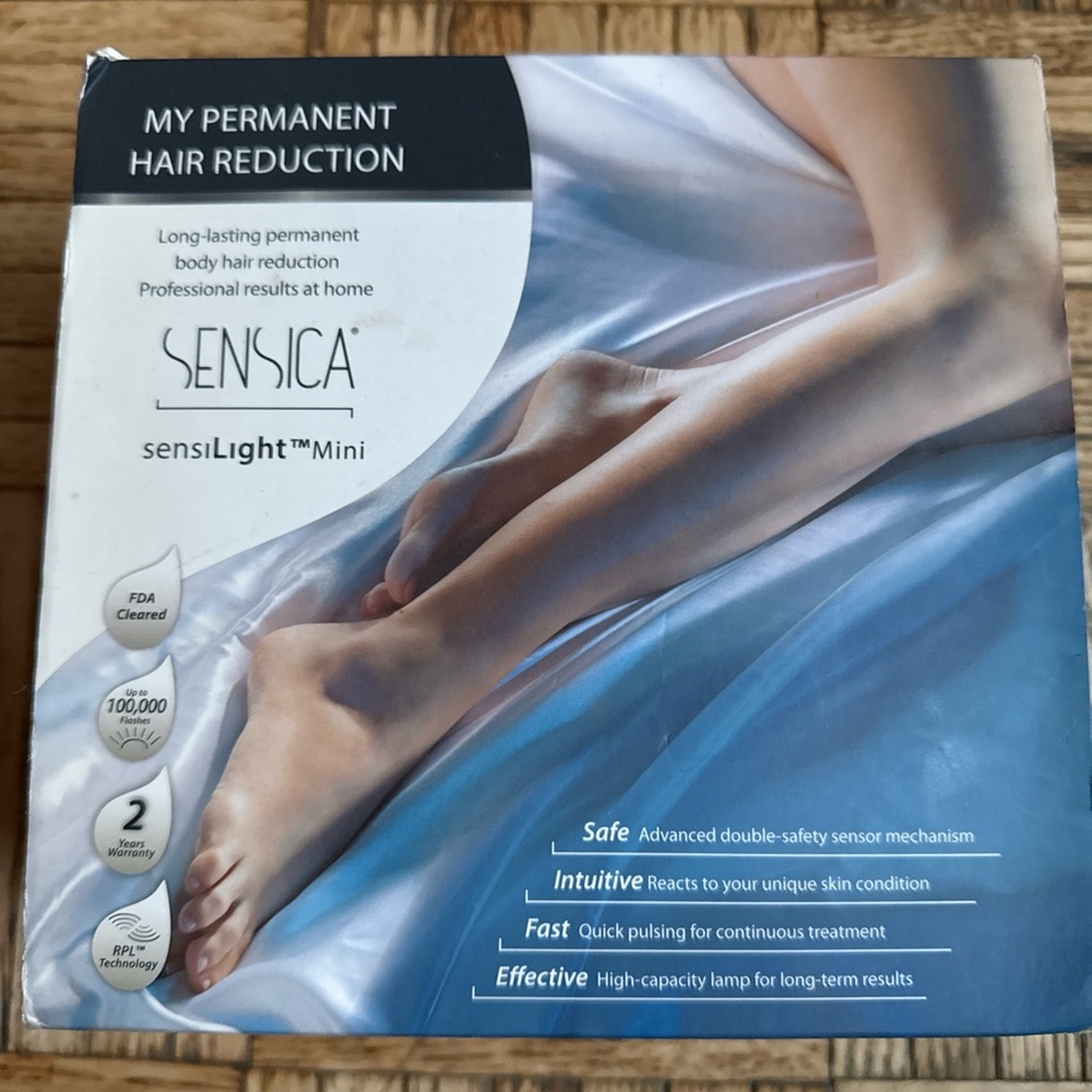 SensiLight Mini Hair Reduction Device - White
Never used 
Open box